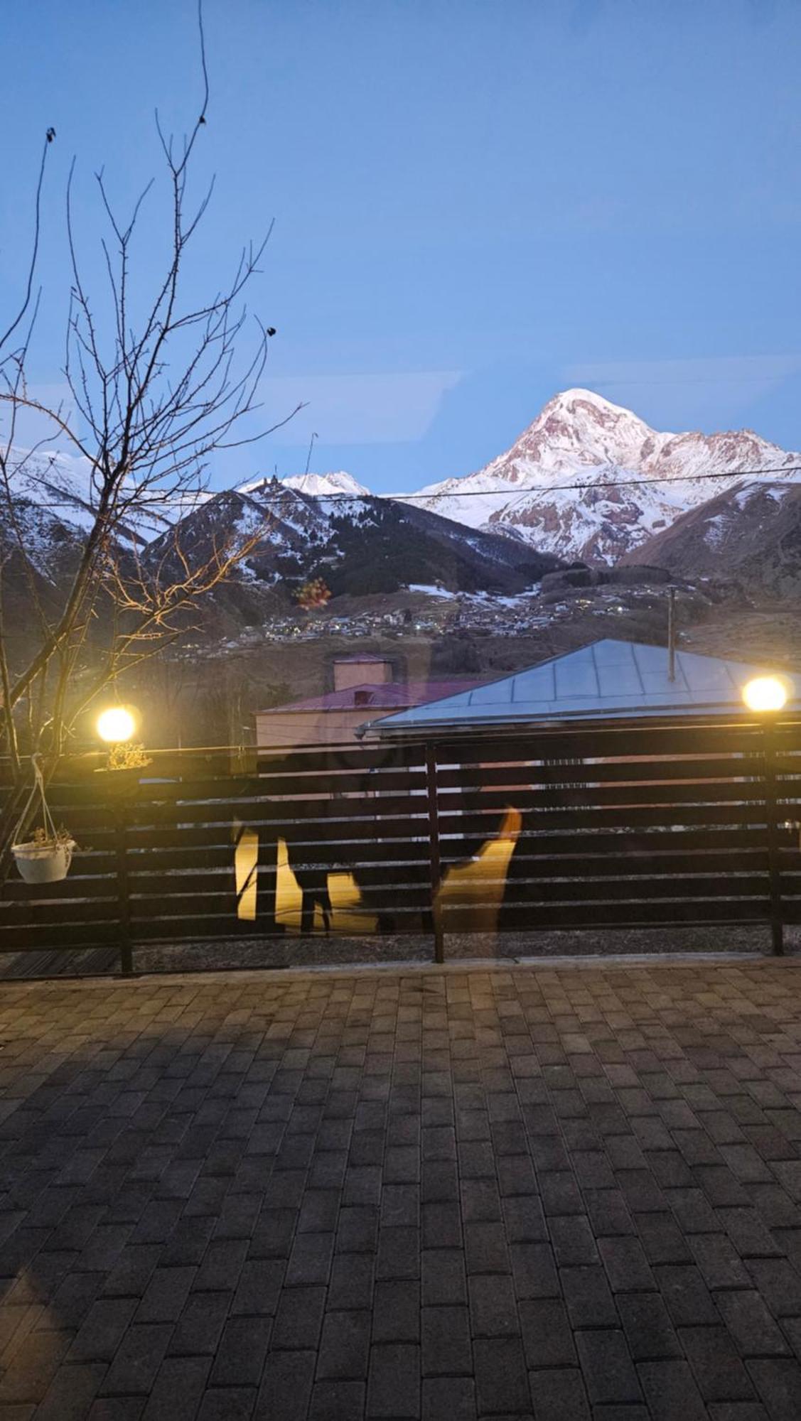 Best view Kazbegi Exterior foto