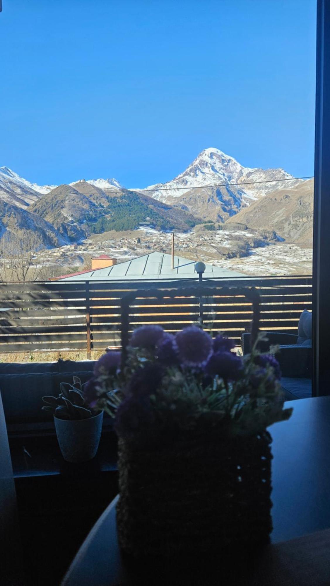 Best view Kazbegi Exterior foto